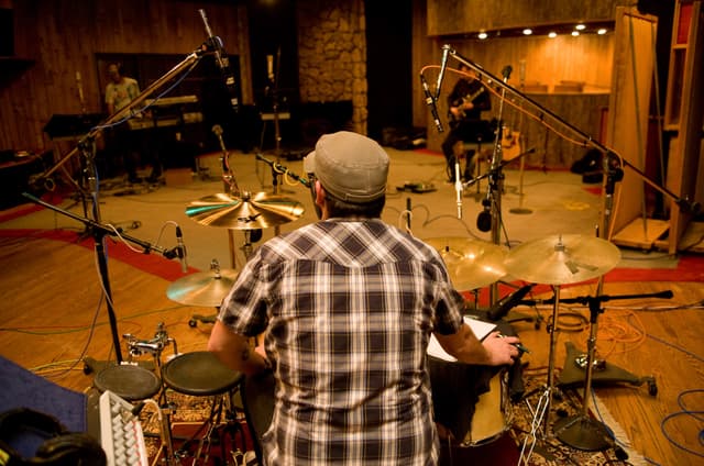 Document mic placements